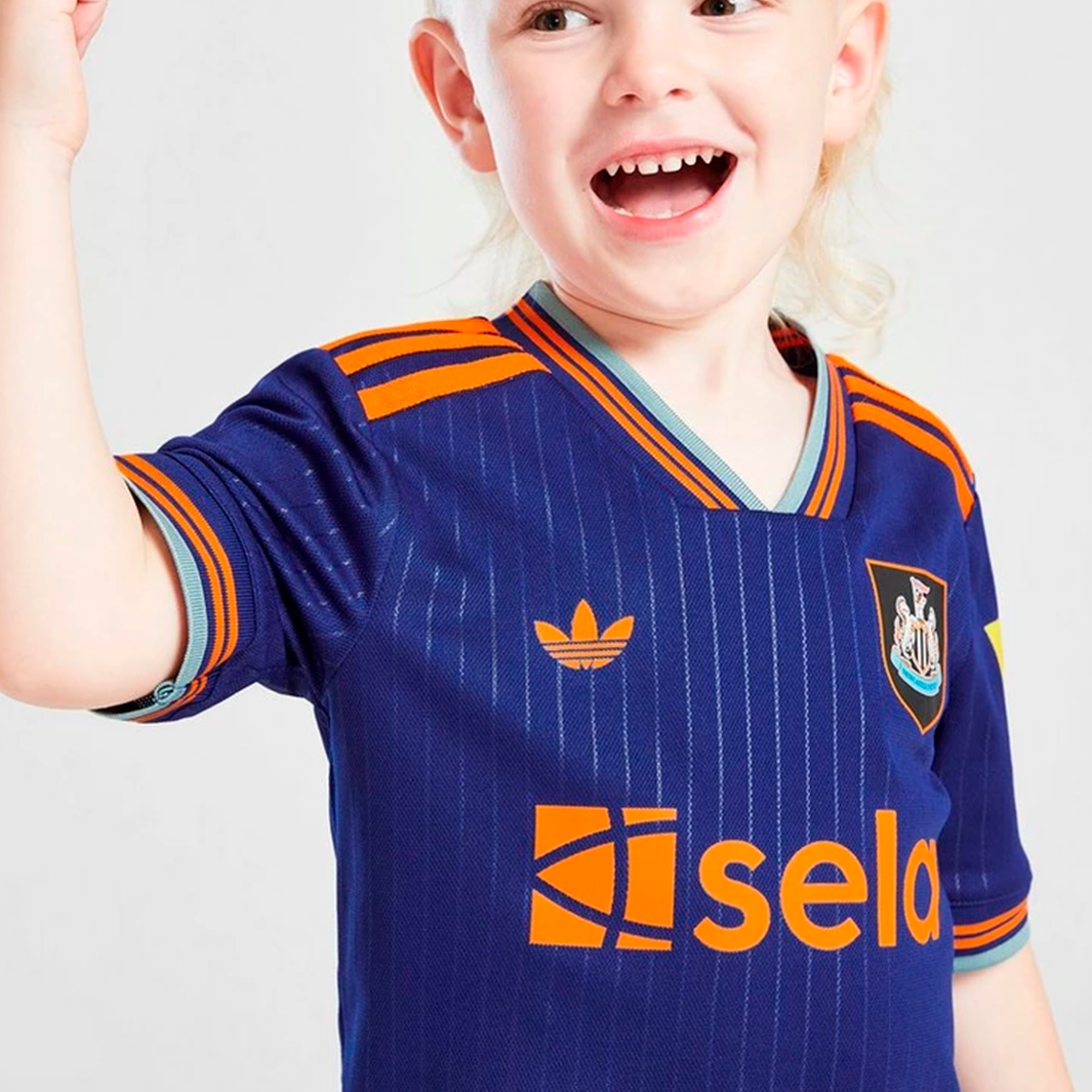 Kit Infantil Newcastle 2025/26 Third