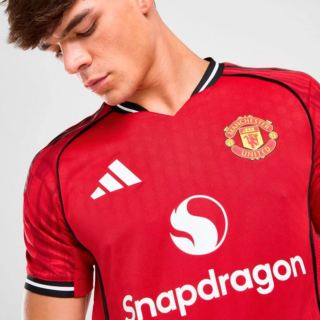 Camisa Manchester United 2025/26 Home – Jogador
