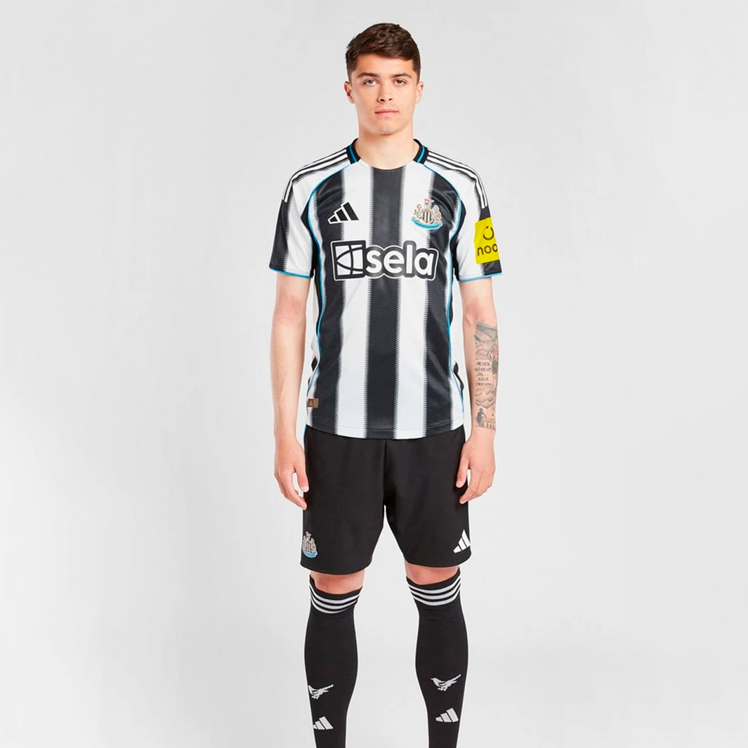 Camisa Newcastle United 2025/26 Home – Jogador
