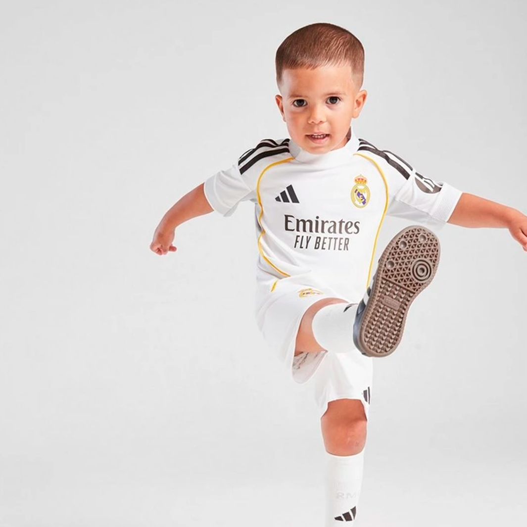 Kit Infantil Real Madrid 2025/26 Home