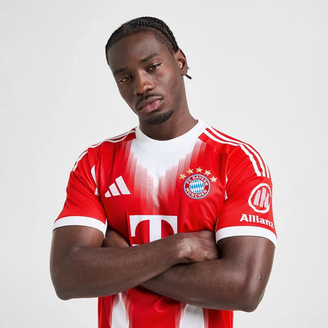 Camisa Bayern de Munique 2025/26 Home – Torcedor